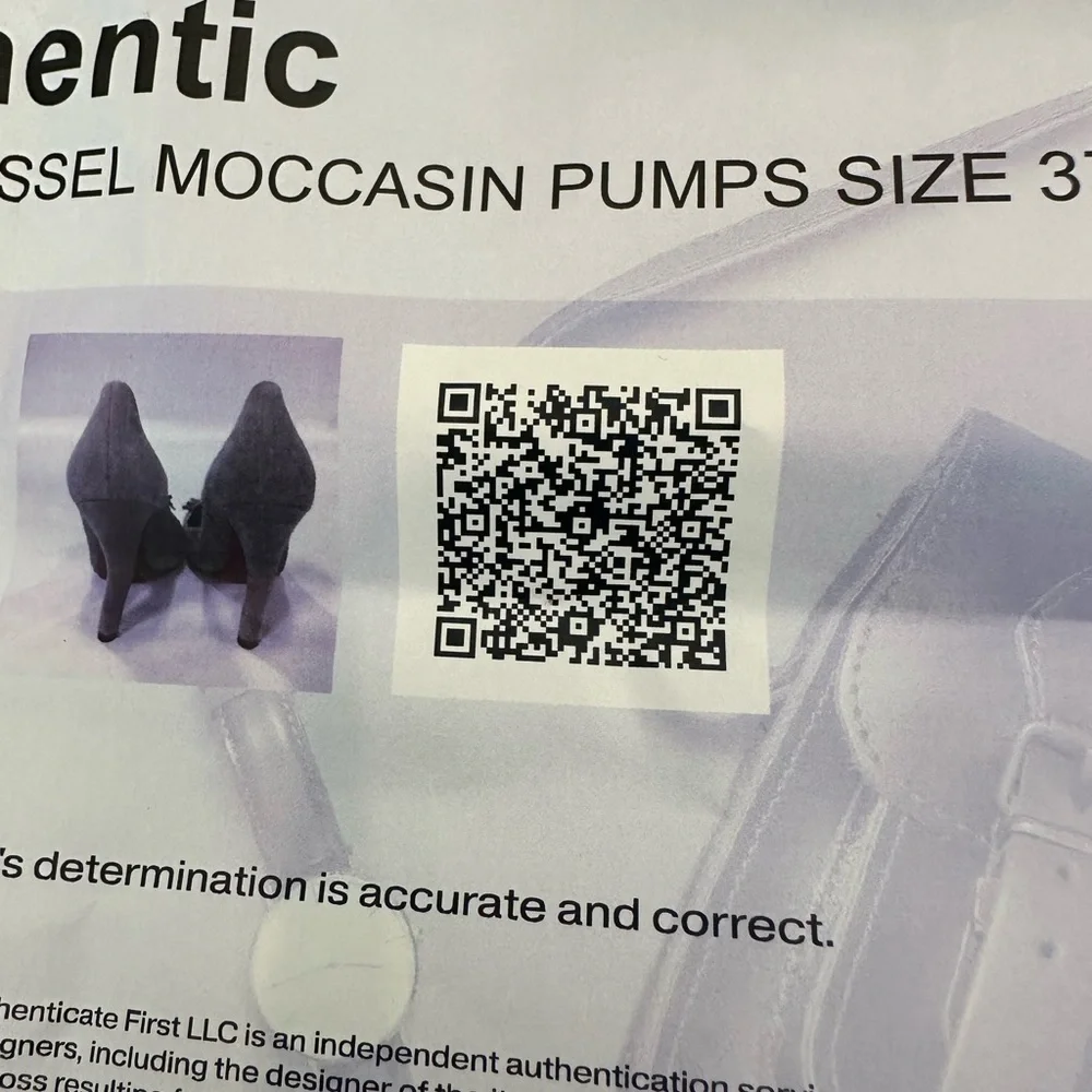 Gucci Women's Beige Suede Tassel Mocassin Pumps 37.5 - Picture 10 of 10